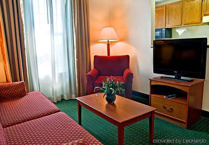 Towneplace Suites By Marriott St. Petersburg Clearwater Bilik gambar